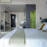 Moai Home