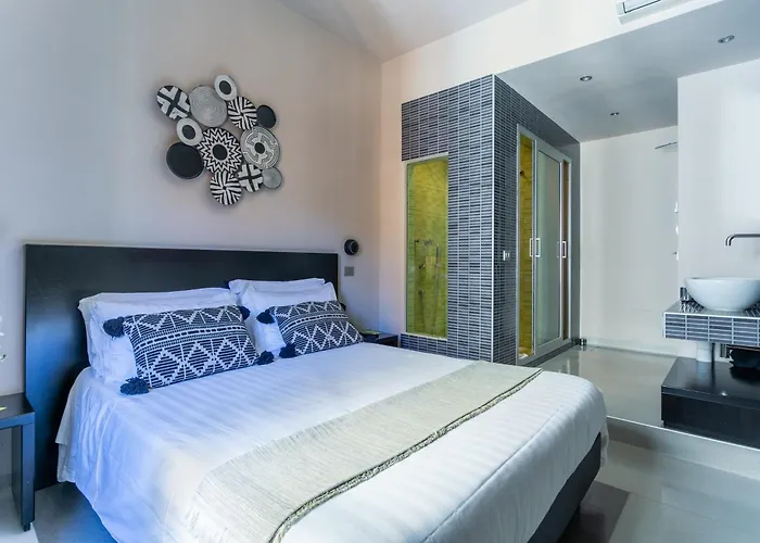 Moai Home