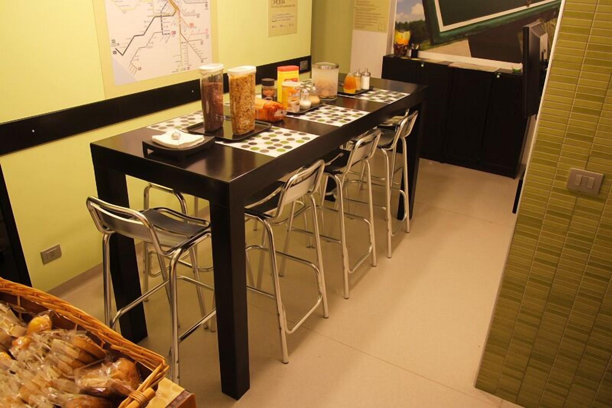 Bed & Breakfast Moai Roma