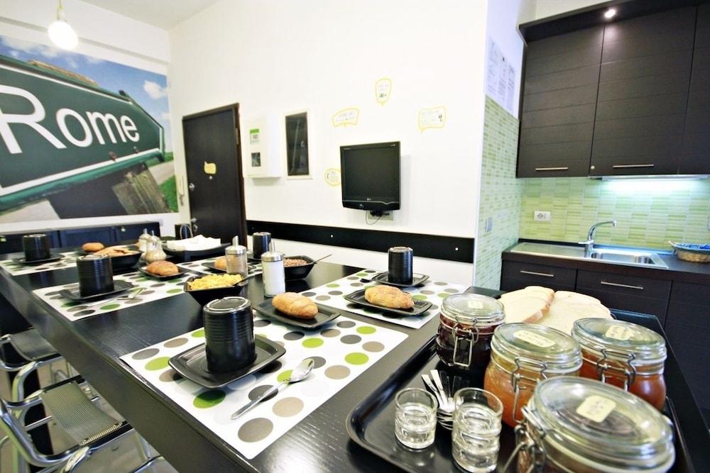 Bed & Breakfast Moai Roma